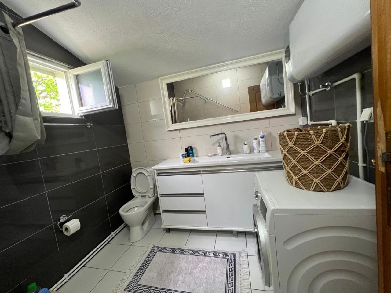 Apartment Family House Kalpacina